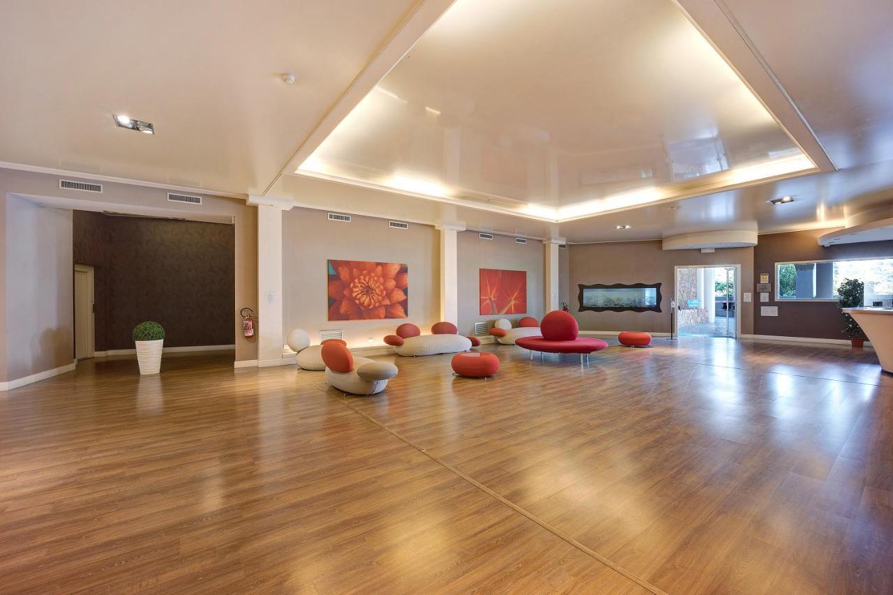 Modus Vivendi 406 Aparthotel Sanremo Luaran gambar