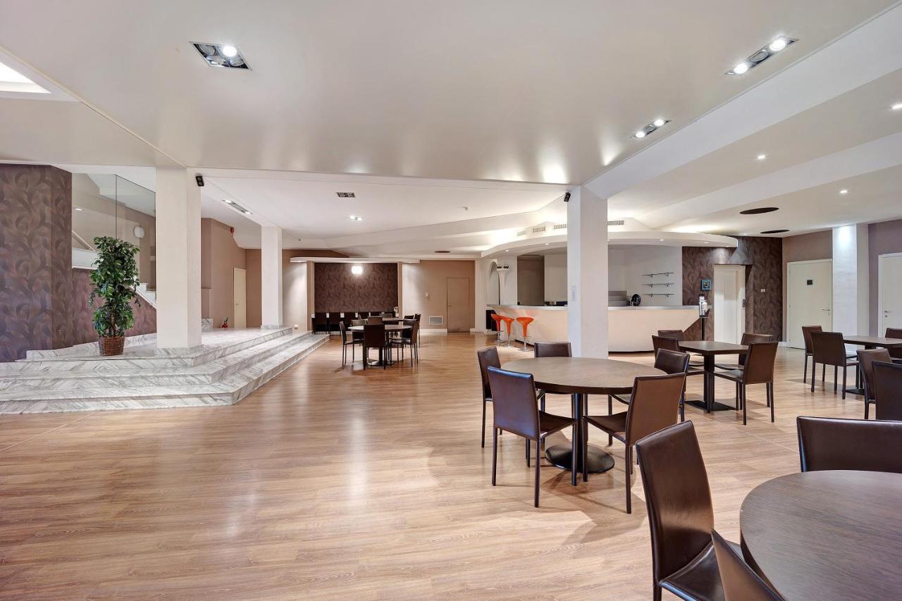 Modus Vivendi 406 Aparthotel Sanremo Luaran gambar