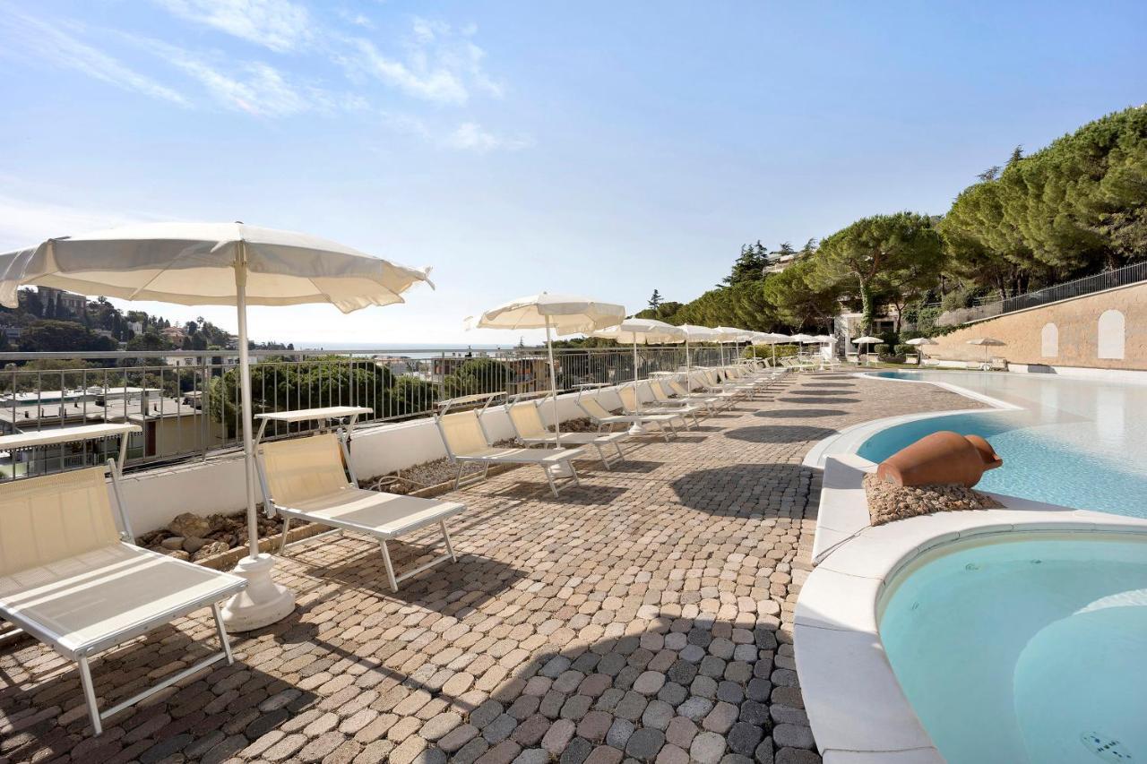 Modus Vivendi 406 Aparthotel Sanremo Luaran gambar